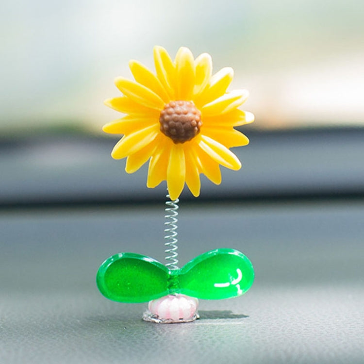 Cute Small Daisy Car Ornament Car Dashboard Shaking Decoration(Yellow) - Ornaments by buy2fix | Online Shopping UK | buy2fix